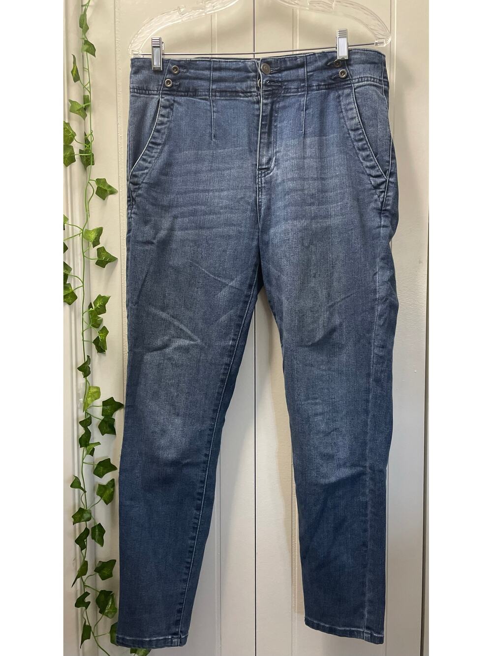 Poured in Blue Womans Denim Jeans Size 10